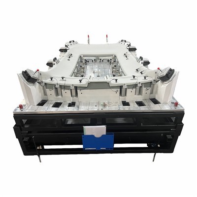 Naprava za preverjanje stropne obloge